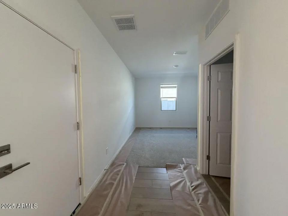 Real Estate Picture 6