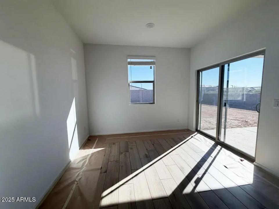 Real Estate Picture 9