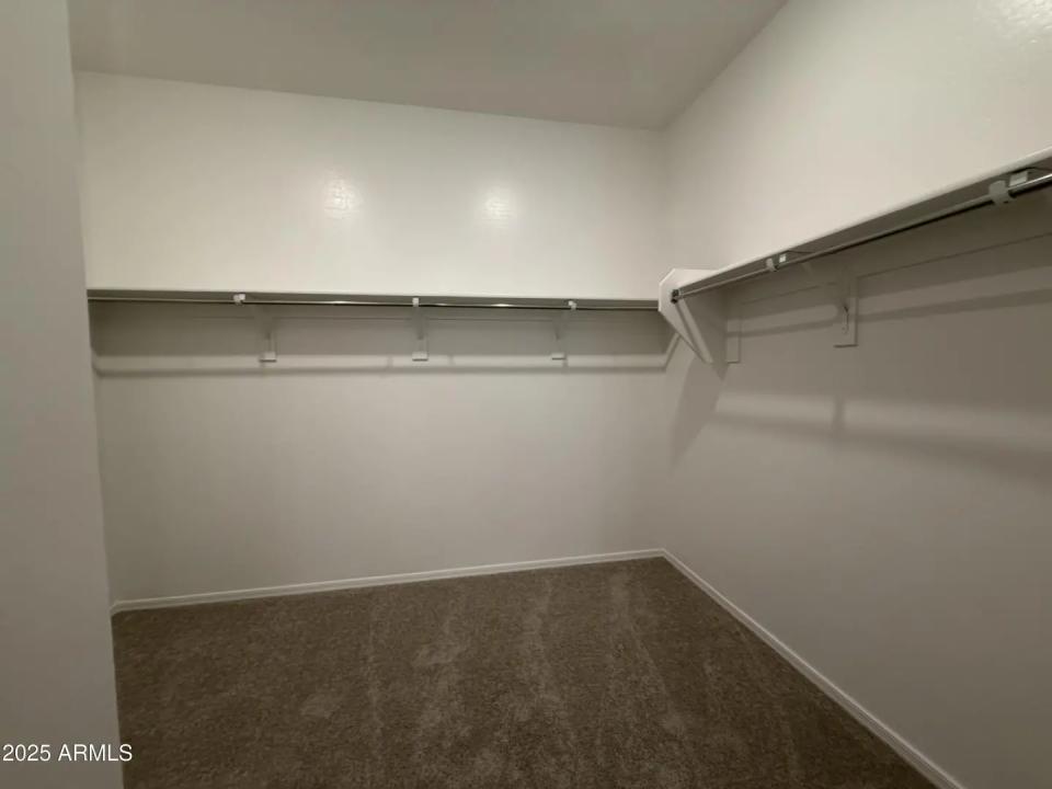 Real Estate Picture 16