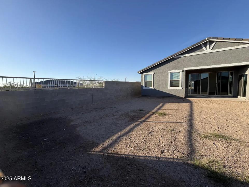 Real Estate Picture 23