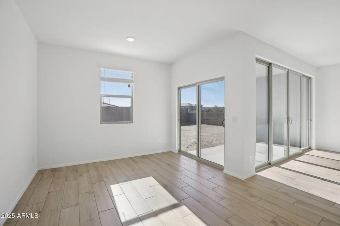 Real Estate Picture 7