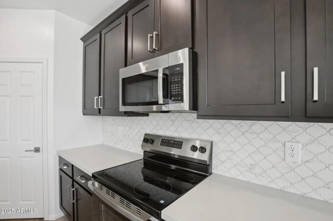 Real Estate Picture 10