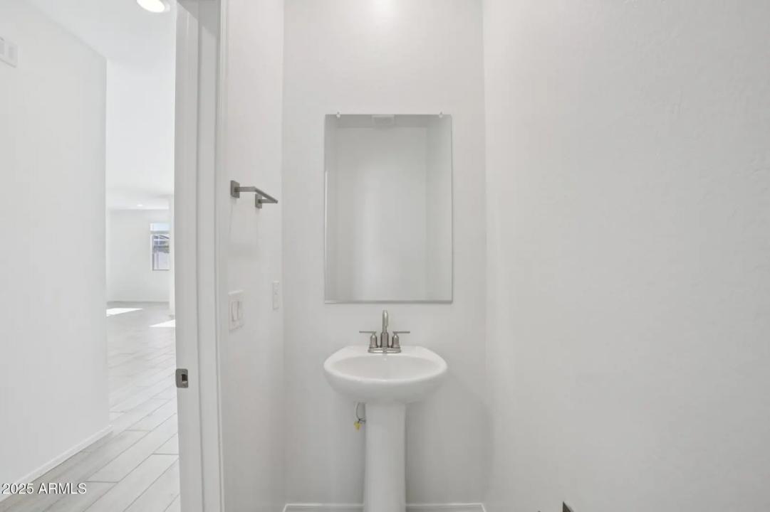 Real Estate Picture 21