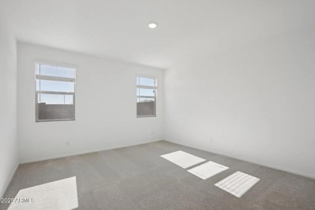 Real Estate Picture 22