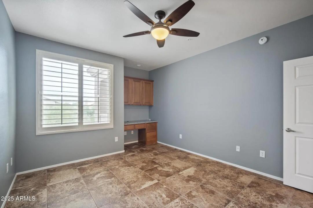 Real Estate Picture 17
