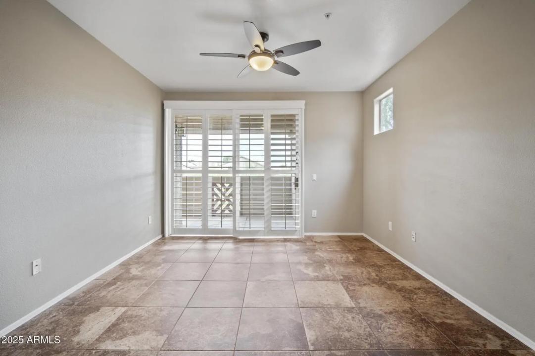 Real Estate Picture 7
