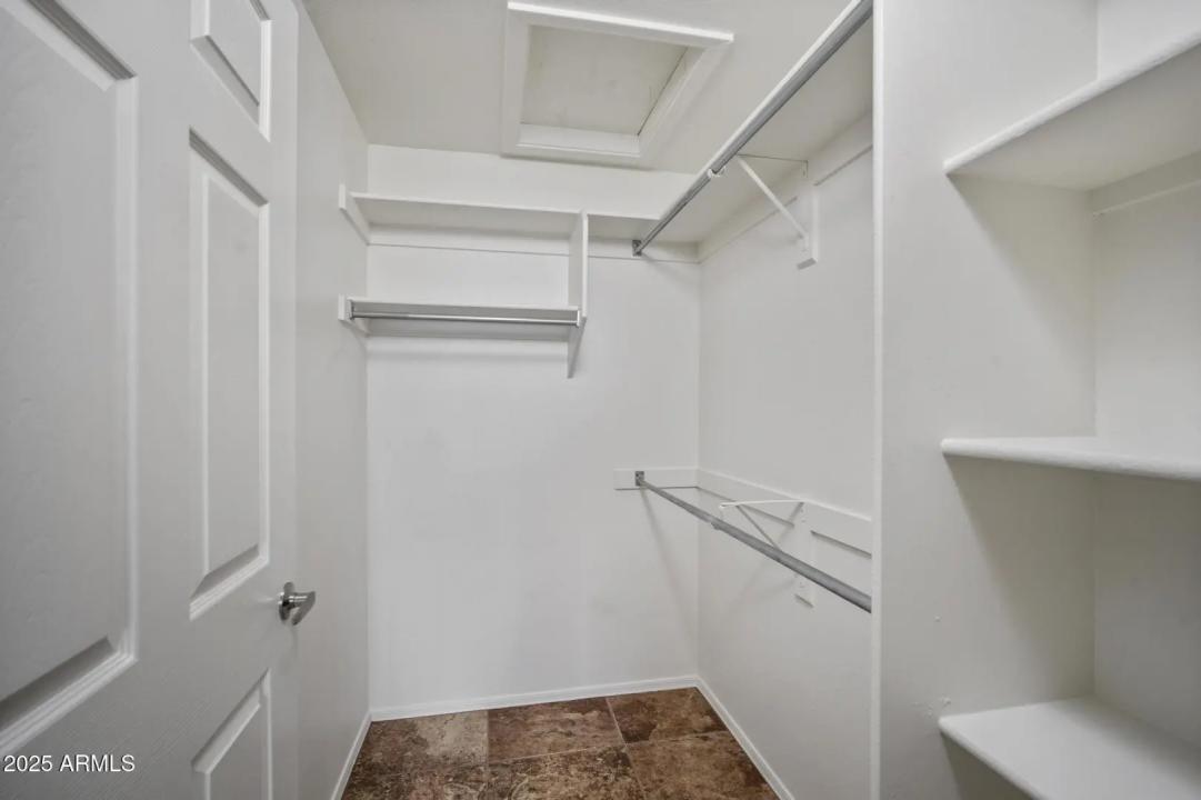 Real Estate Picture 16