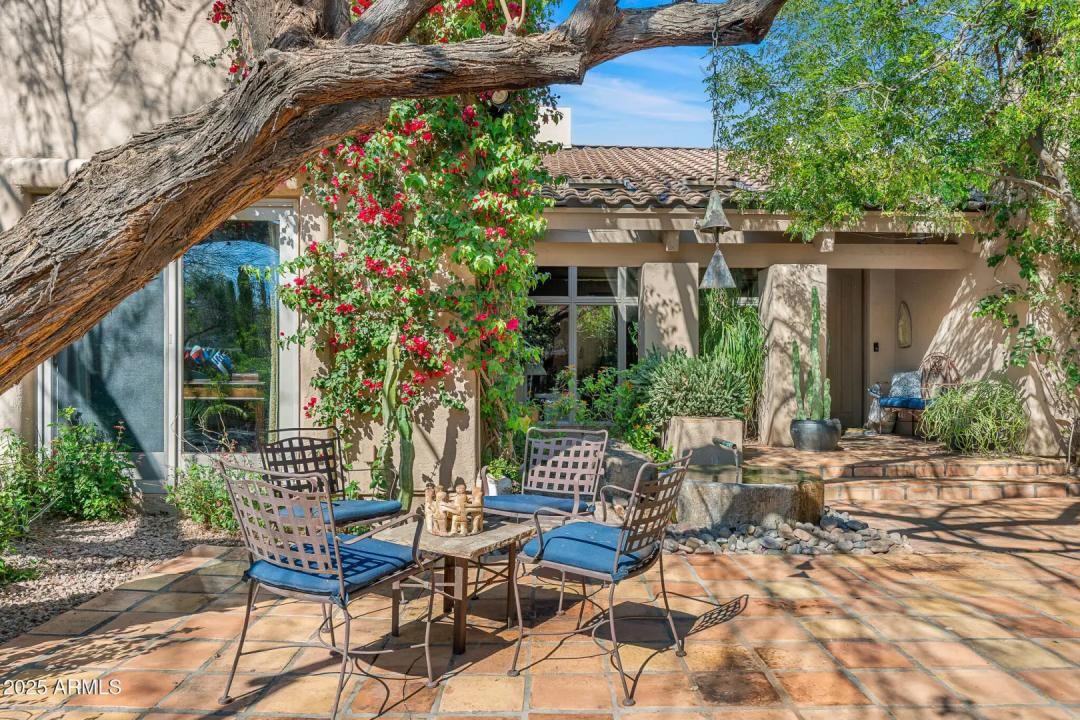 Real Estate Picture 5