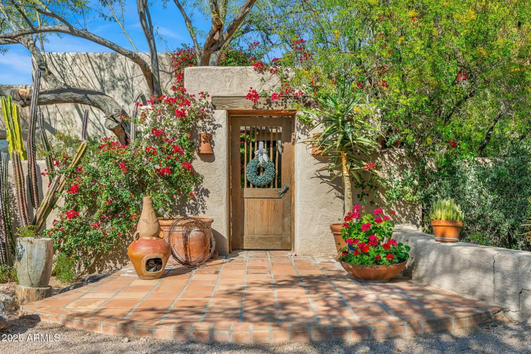 Real Estate Picture 7