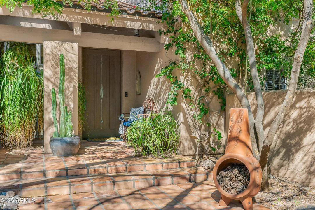 Real Estate Picture 9
