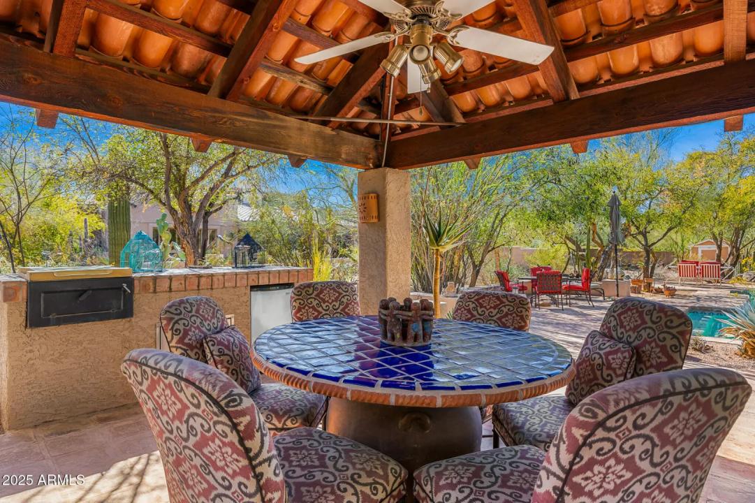 Real Estate Picture 13