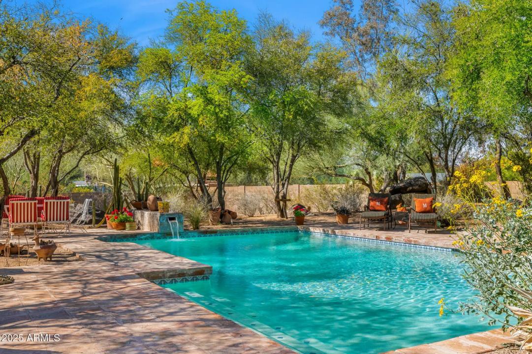Real Estate Picture 15