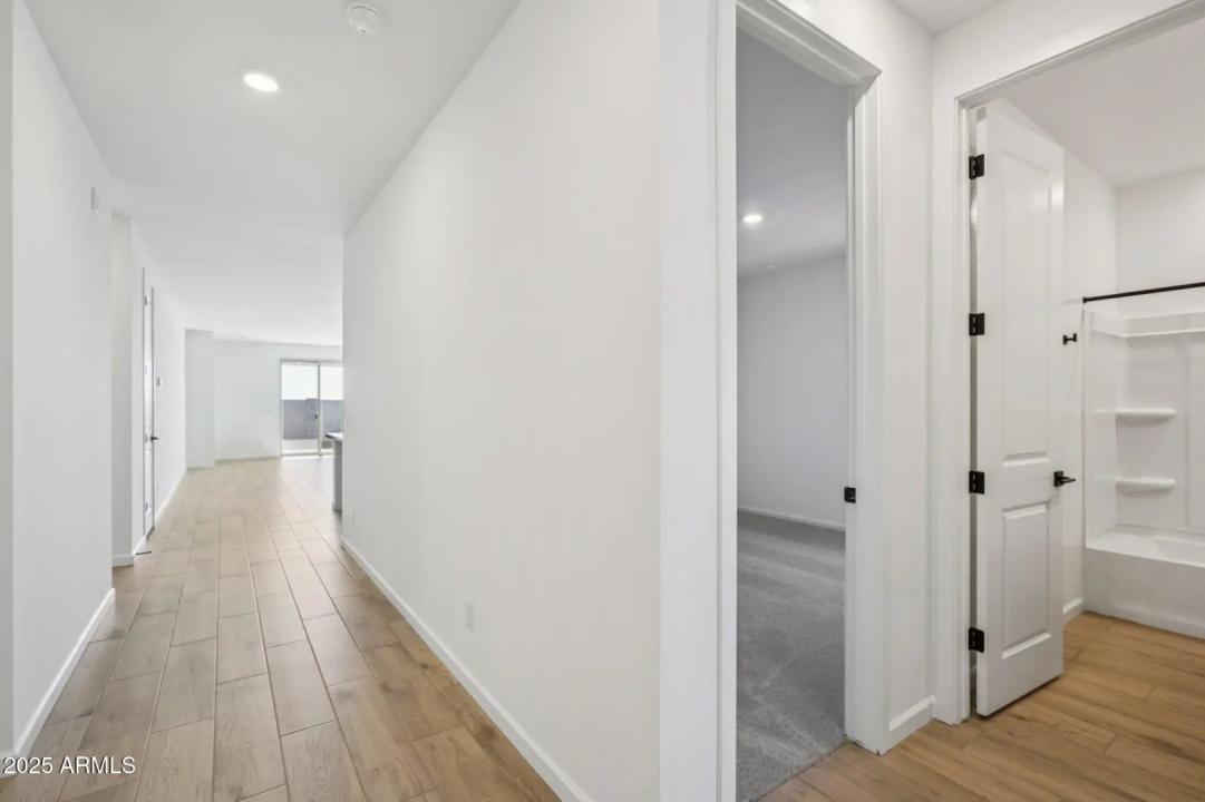 Real Estate Picture 13