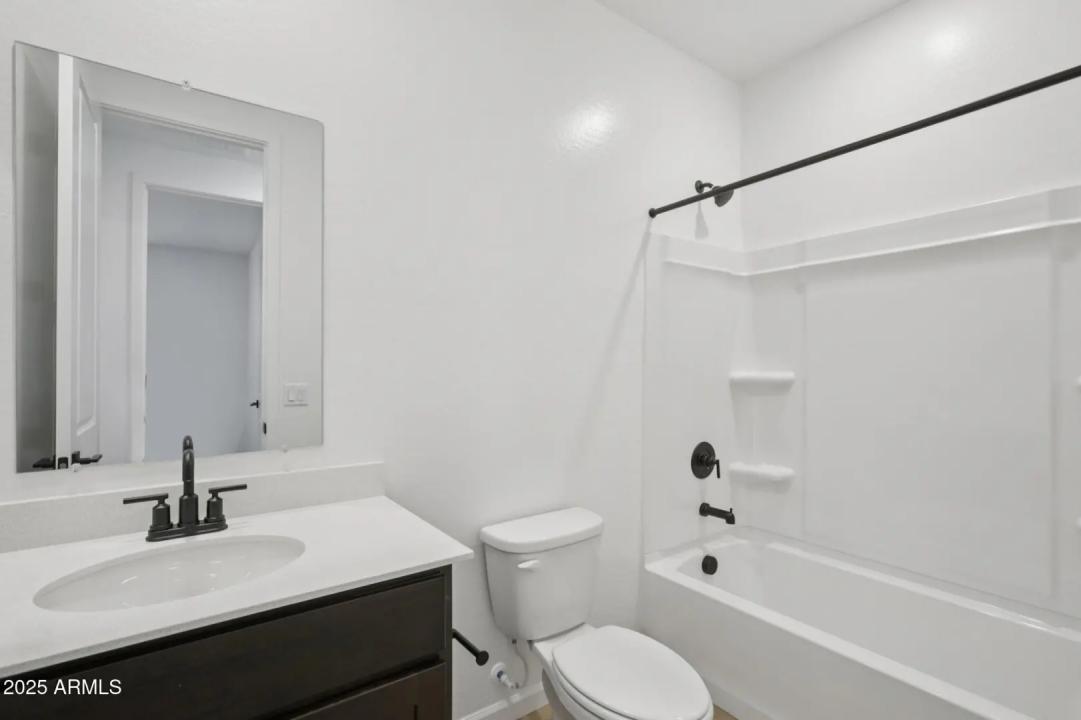 Real Estate Picture 23