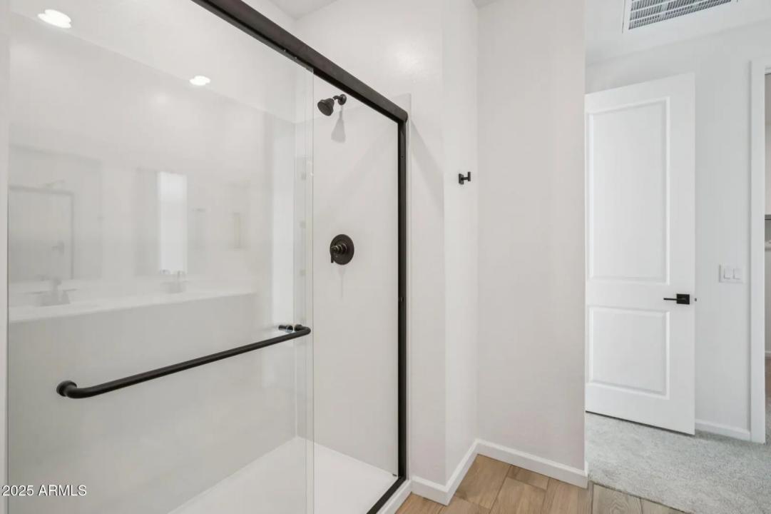 Real Estate Picture 26