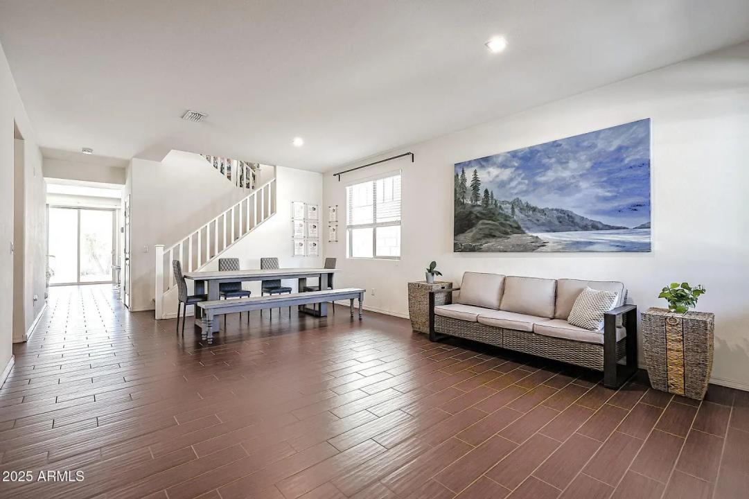 Real Estate Picture 2