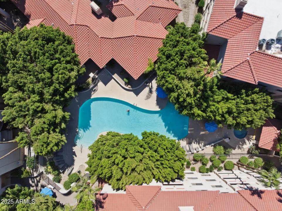 Real Estate Picture 21