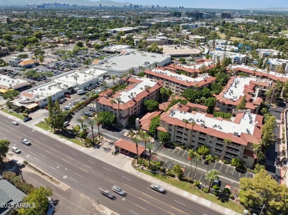 Real Estate Picture 23