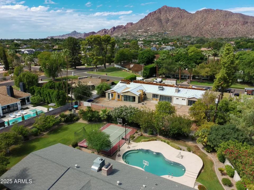 Real Estate Picture 2