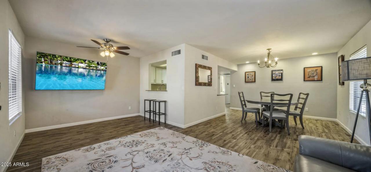 Real Estate Picture 5