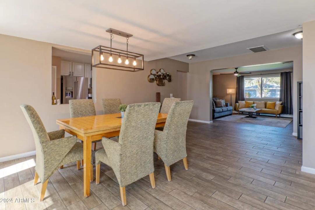 Real Estate Picture 12