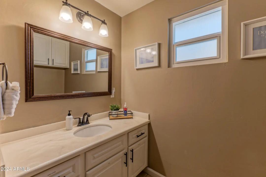 Real Estate Picture 21