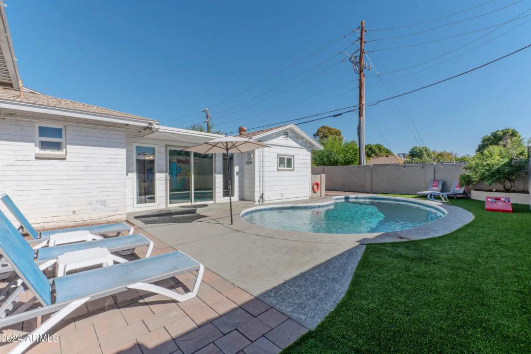 Real Estate Picture 23