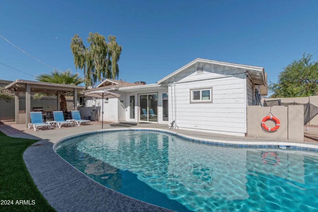 Real Estate Picture 25