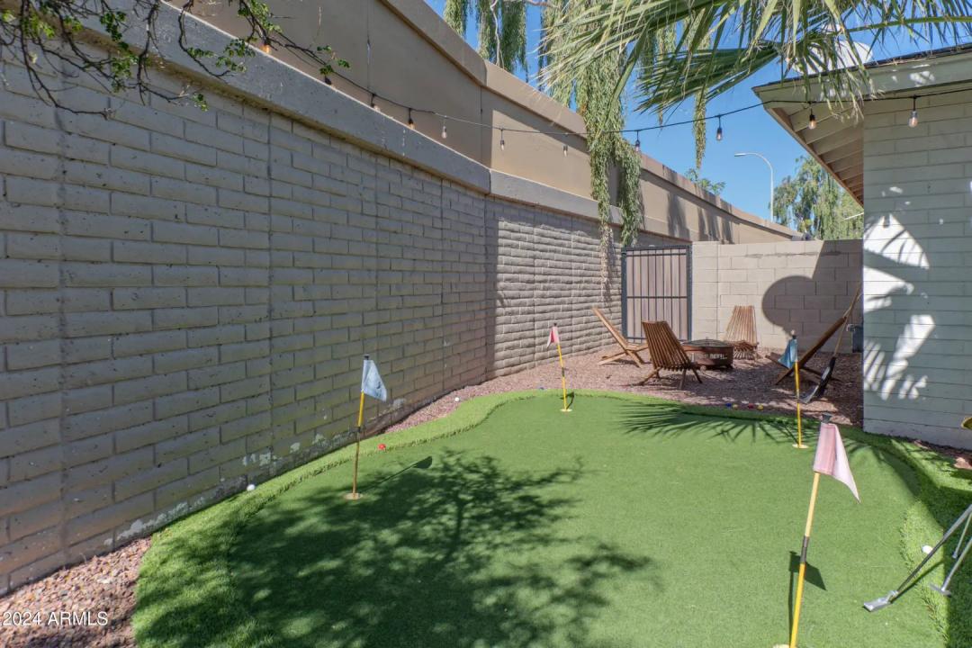 Real Estate Picture 28
