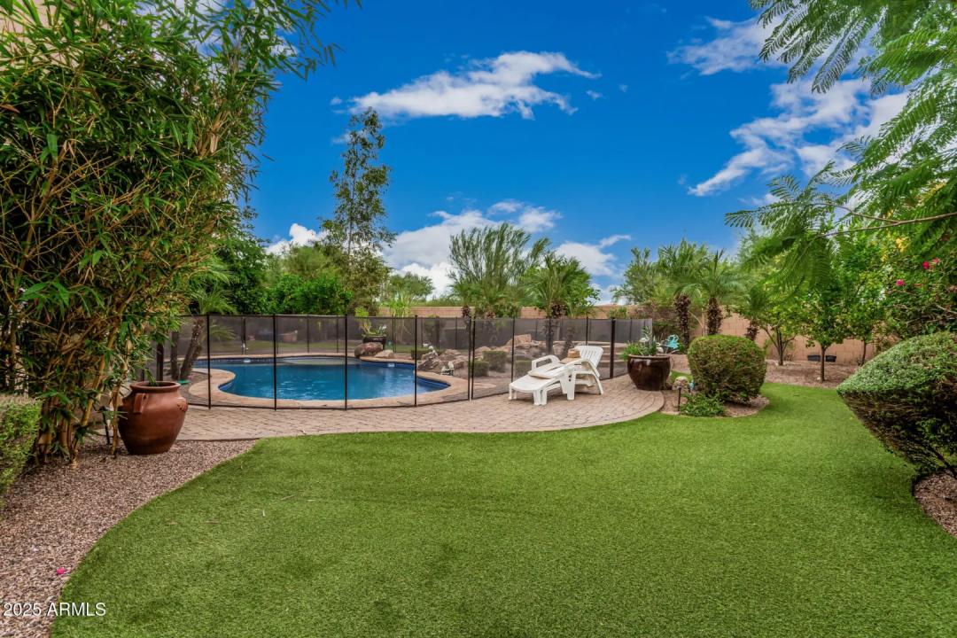 Real Estate Picture 19