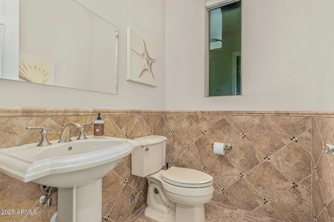 Real Estate Picture 33