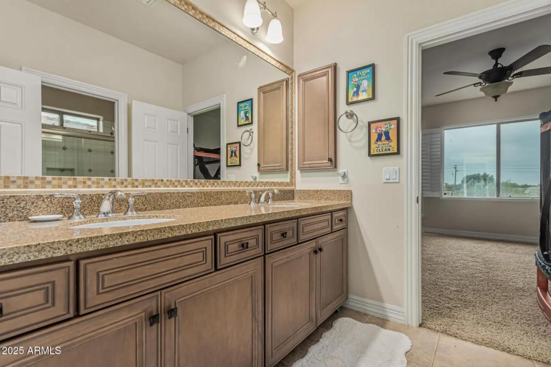 Real Estate Picture 26