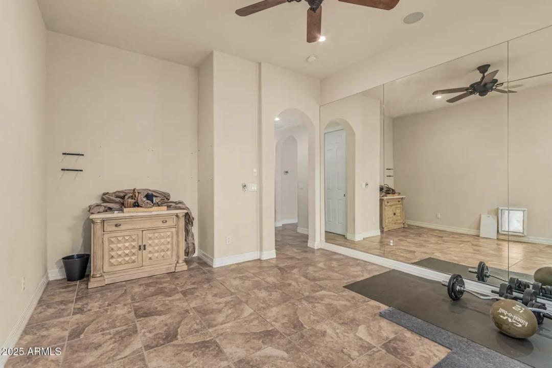 Real Estate Picture 32