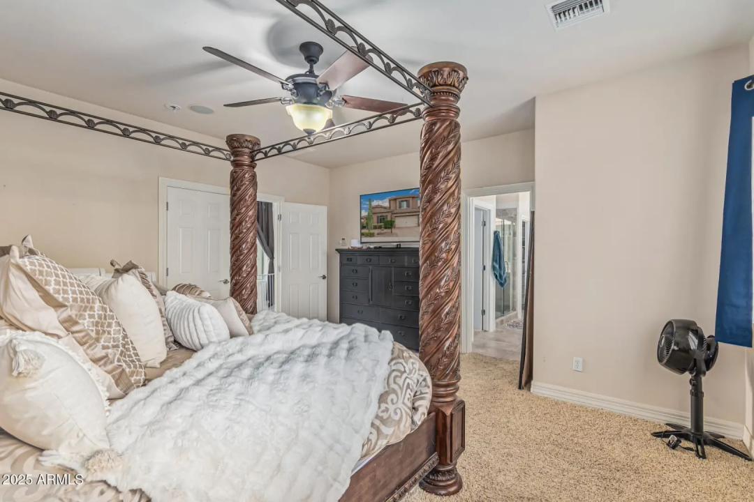 Real Estate Picture 21