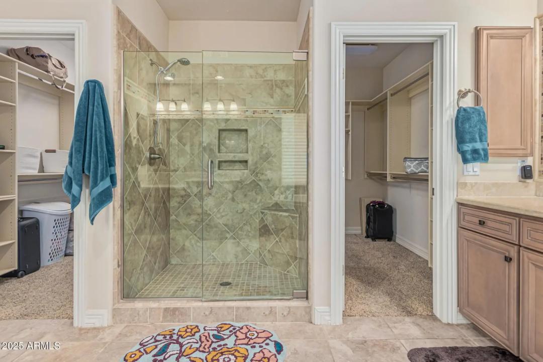 Real Estate Picture 23