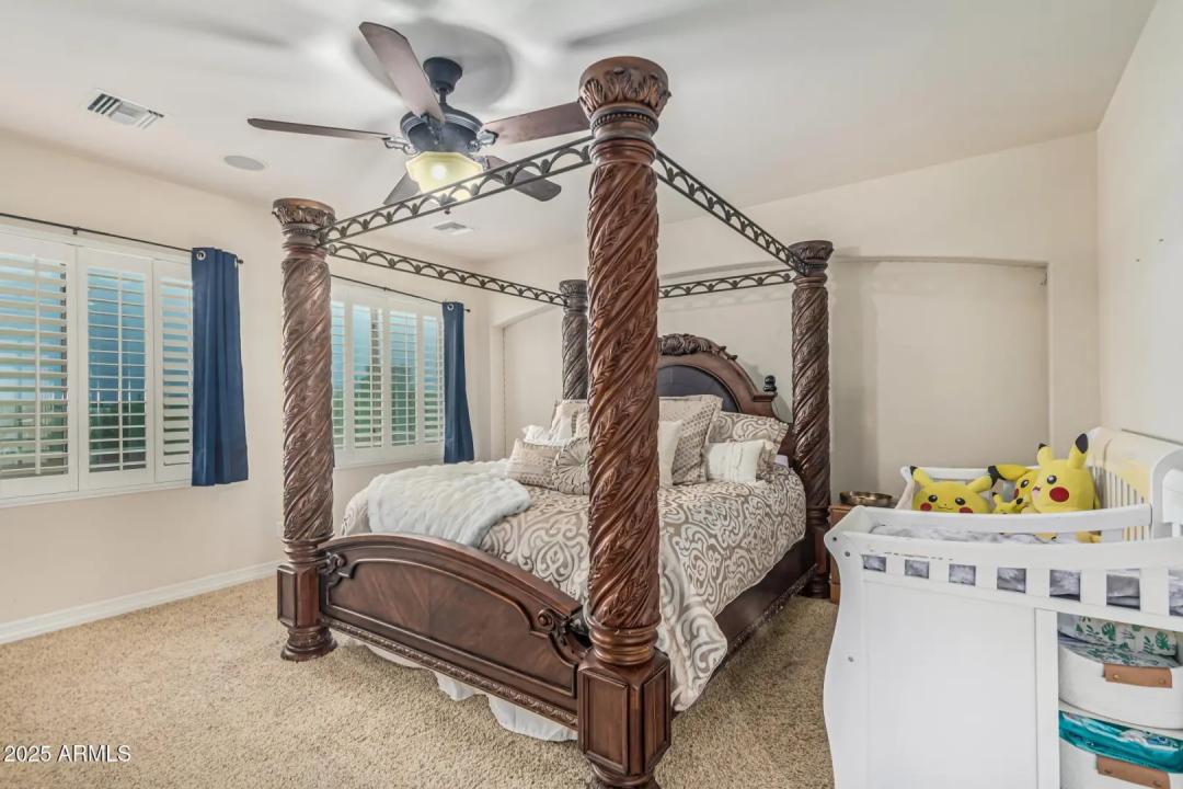 Real Estate Picture 20