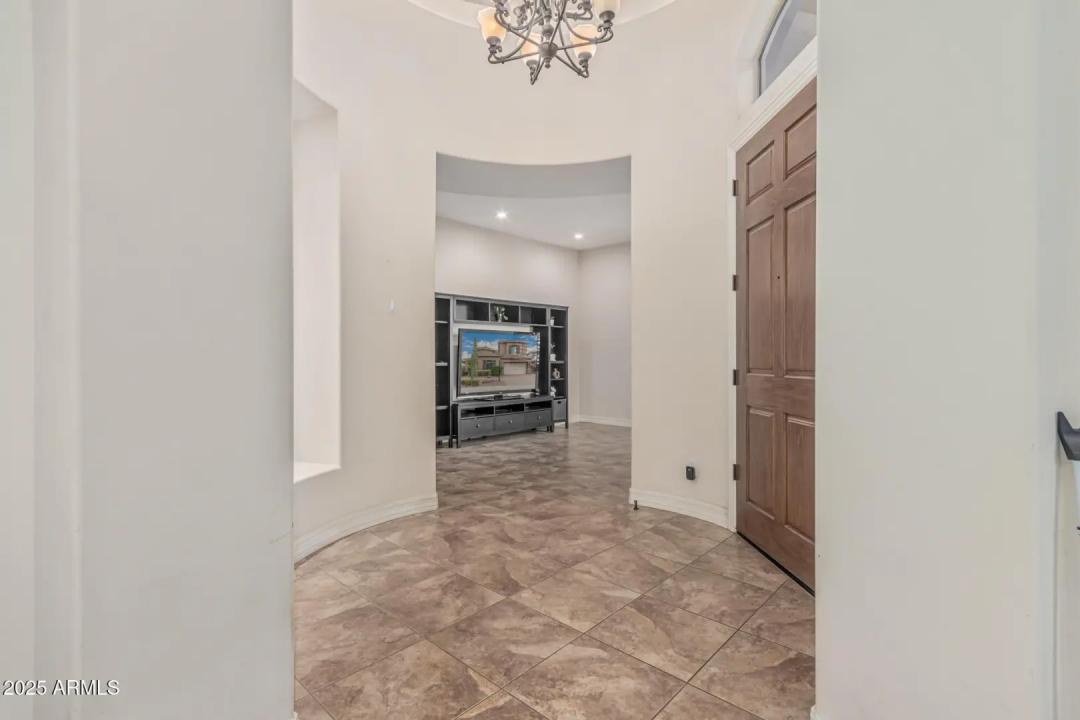 Real Estate Picture 34