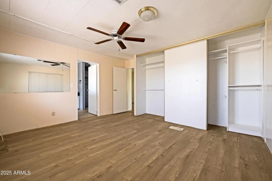 Real Estate Picture 17