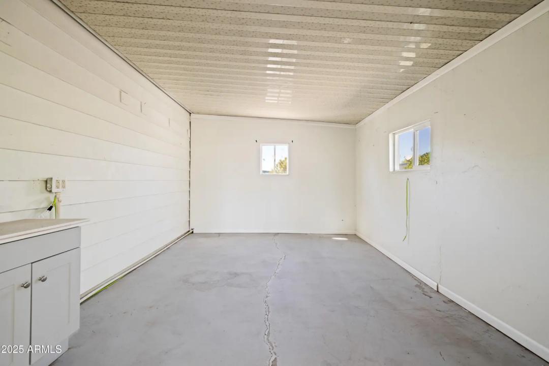 Real Estate Picture 26