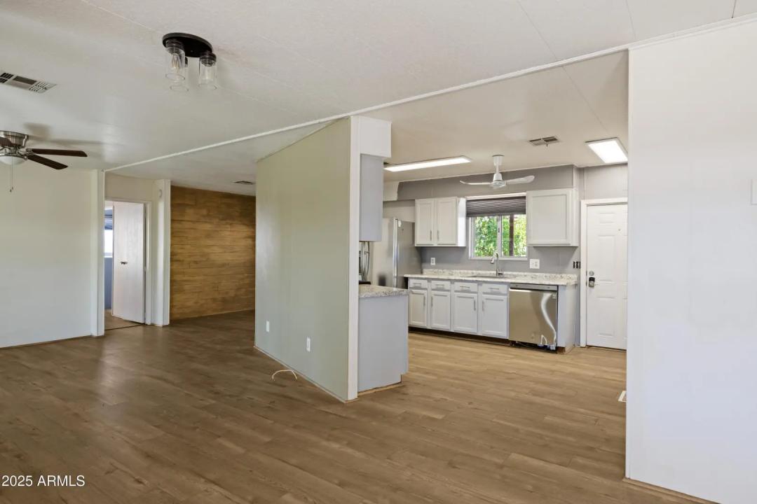 Real Estate Picture 13