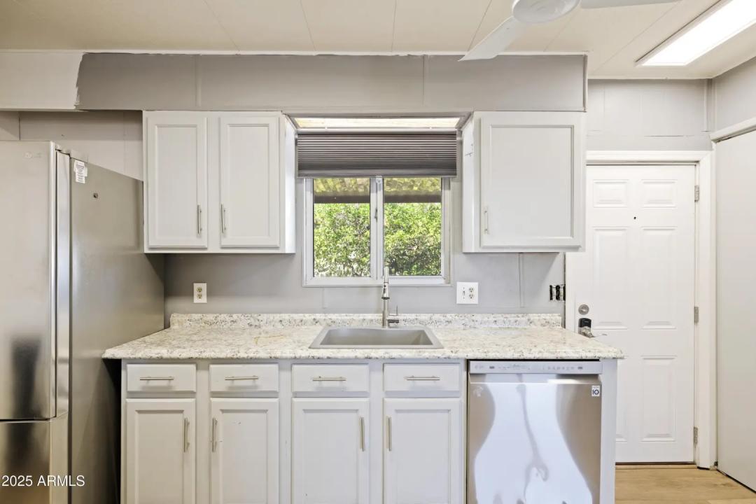Real Estate Picture 8