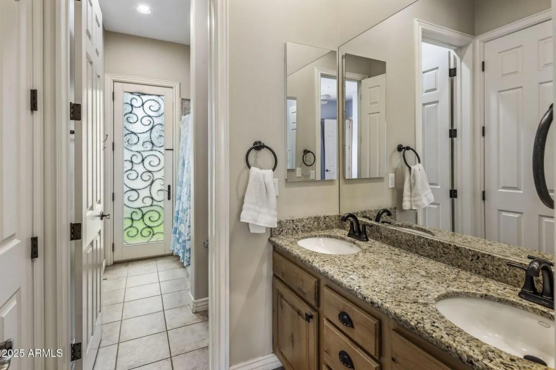 Real Estate Picture 22