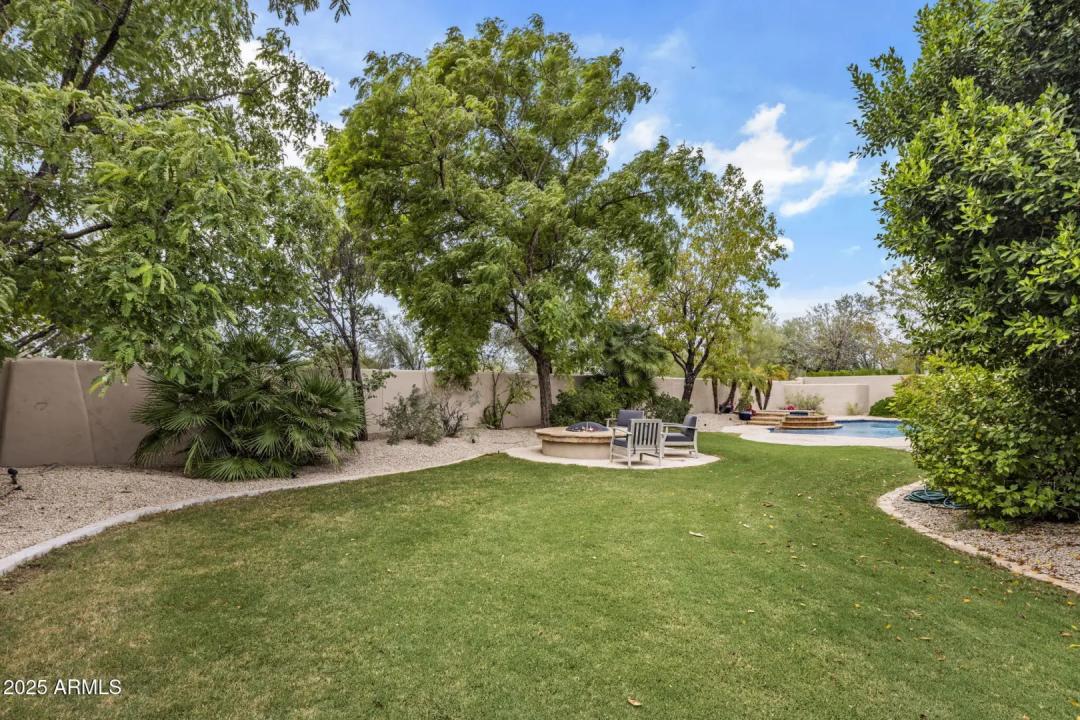 Real Estate Picture 29