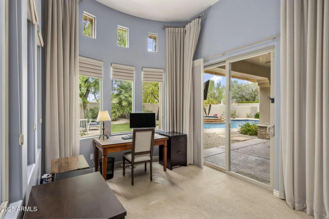Real Estate Picture 17