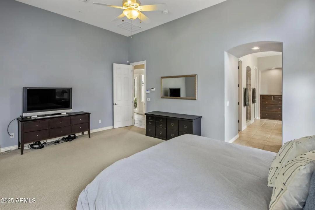 Real Estate Picture 18