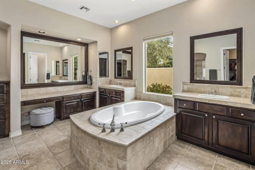 Real Estate Picture 19