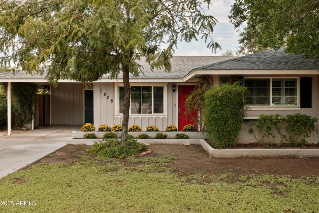 Real Estate Picture 1