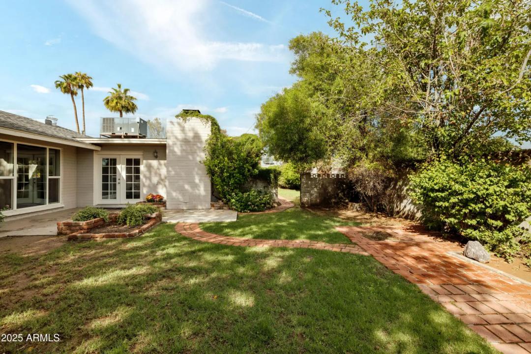 Real Estate Picture 36