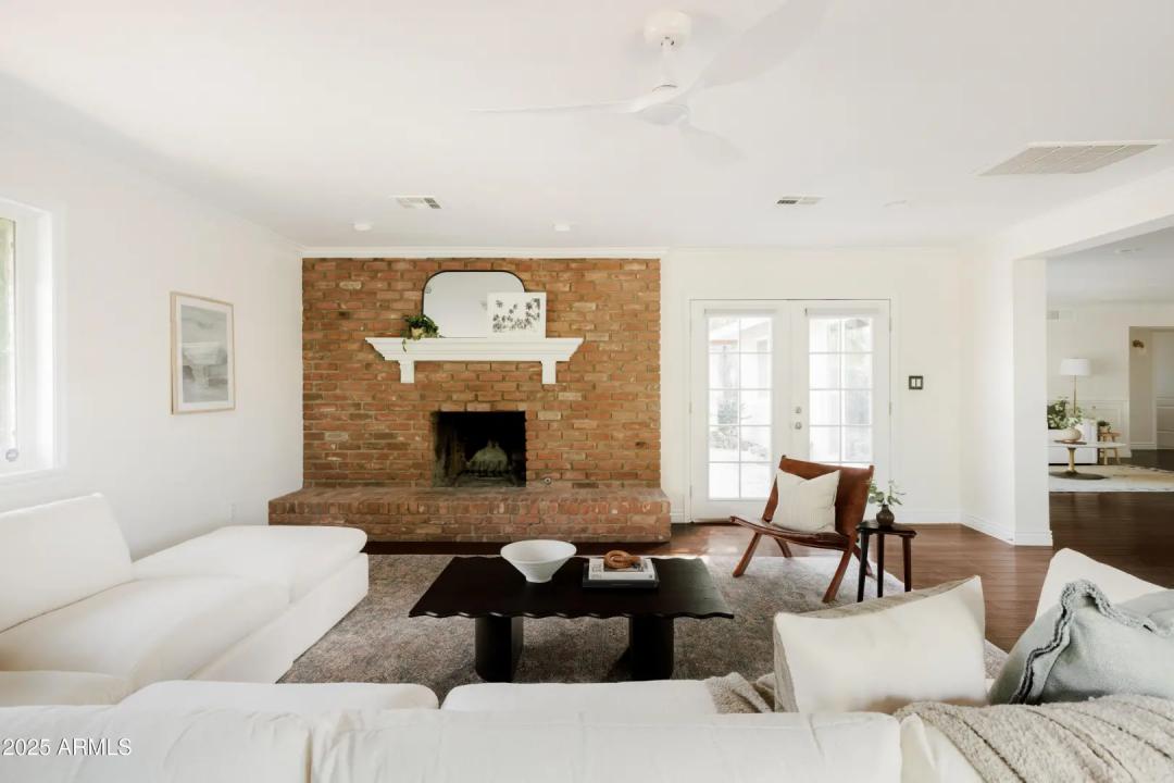 Real Estate Picture 21