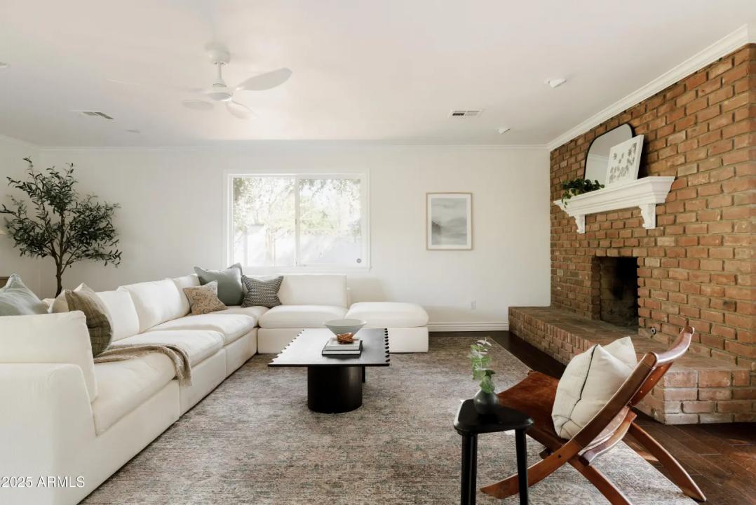 Real Estate Picture 20